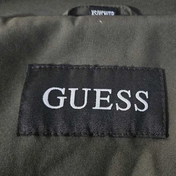 Coat - Picture 3 of 4